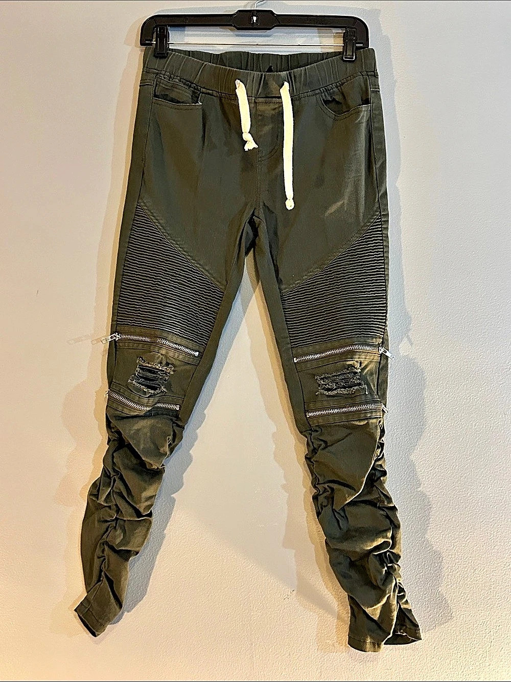 Twin Sisters Olive Ruched Skinny Pants Size Medium